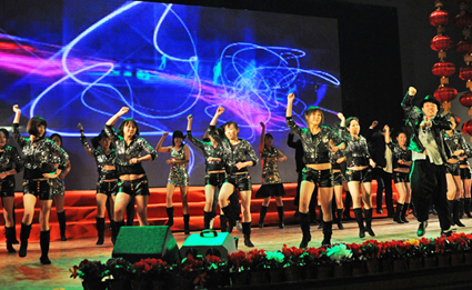 隆基style将晚会推向高潮